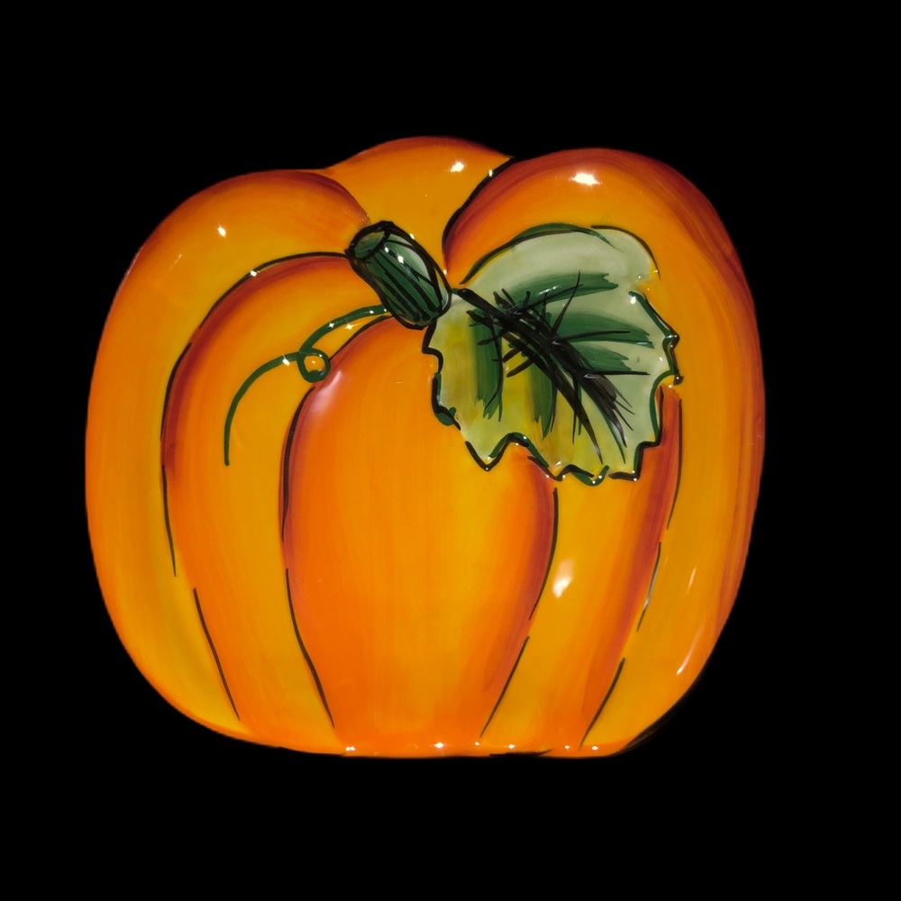 Very cute little harvest plates\saucers\decorative dishes.